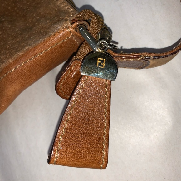 👋🏾SOLD👋🏾authentic FENDI embossed suede CROSSBODY purse - Picture 15 of 16